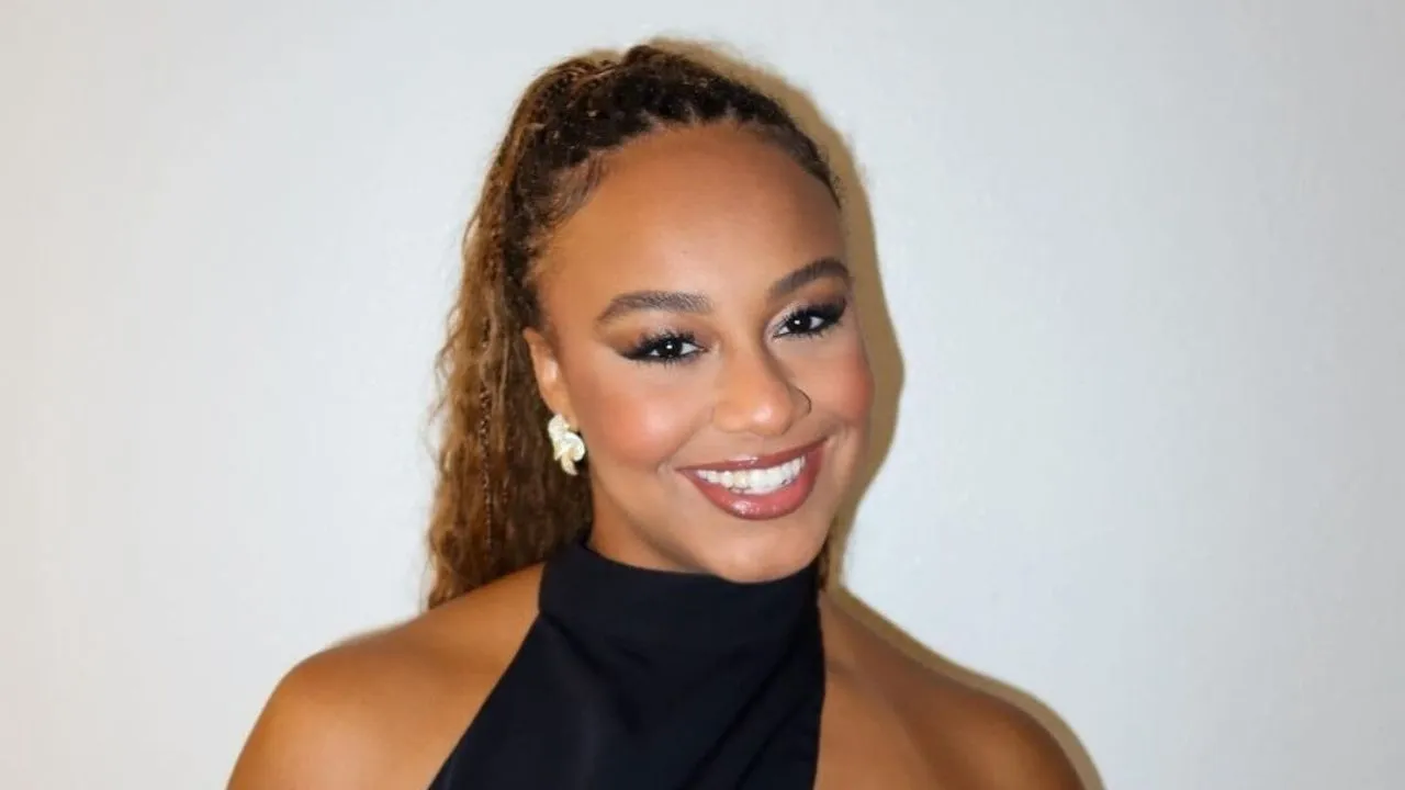 Nia Sioux