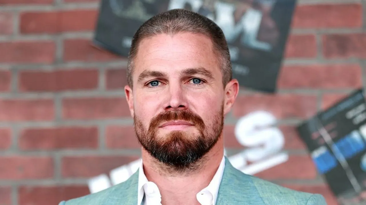 Stephen Amell